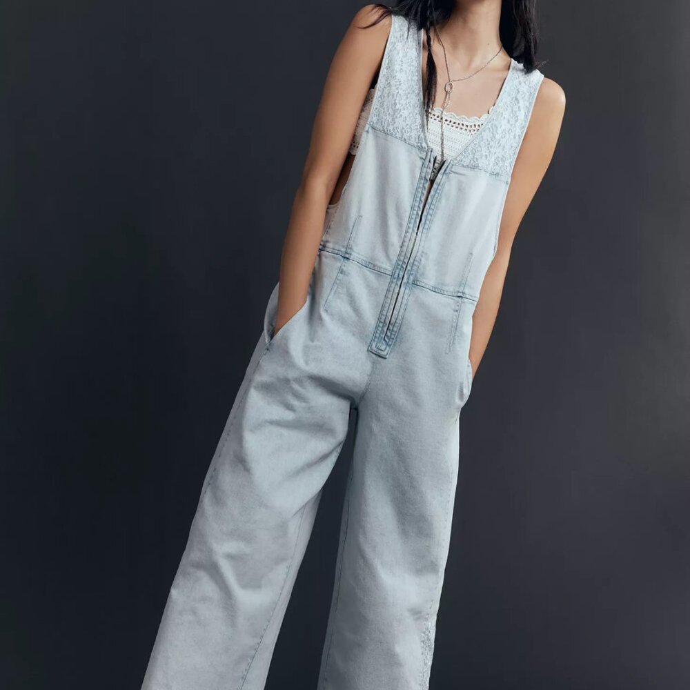*NWT* Anthropologie Pilcro Front-Zip Wide-Leg Denim Jean Jumpsuit S XS